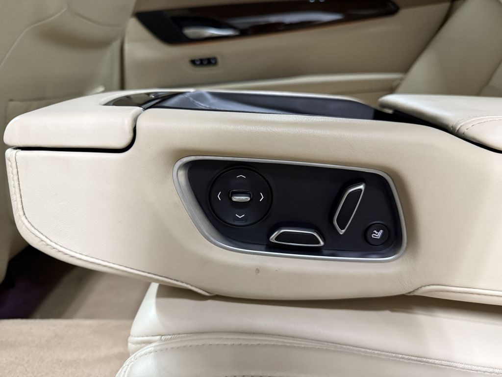 2018 Cadillac CT6 Image 30