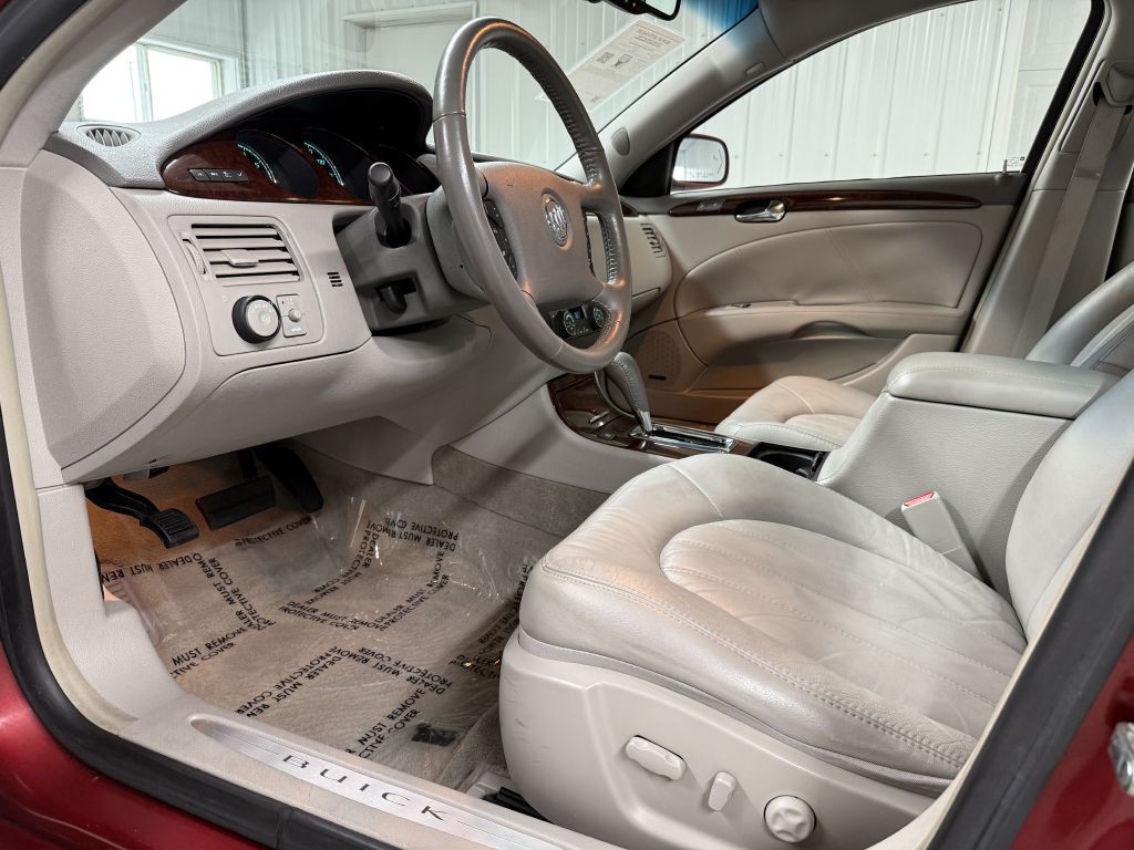 2010 Buick Lucerne Image 12