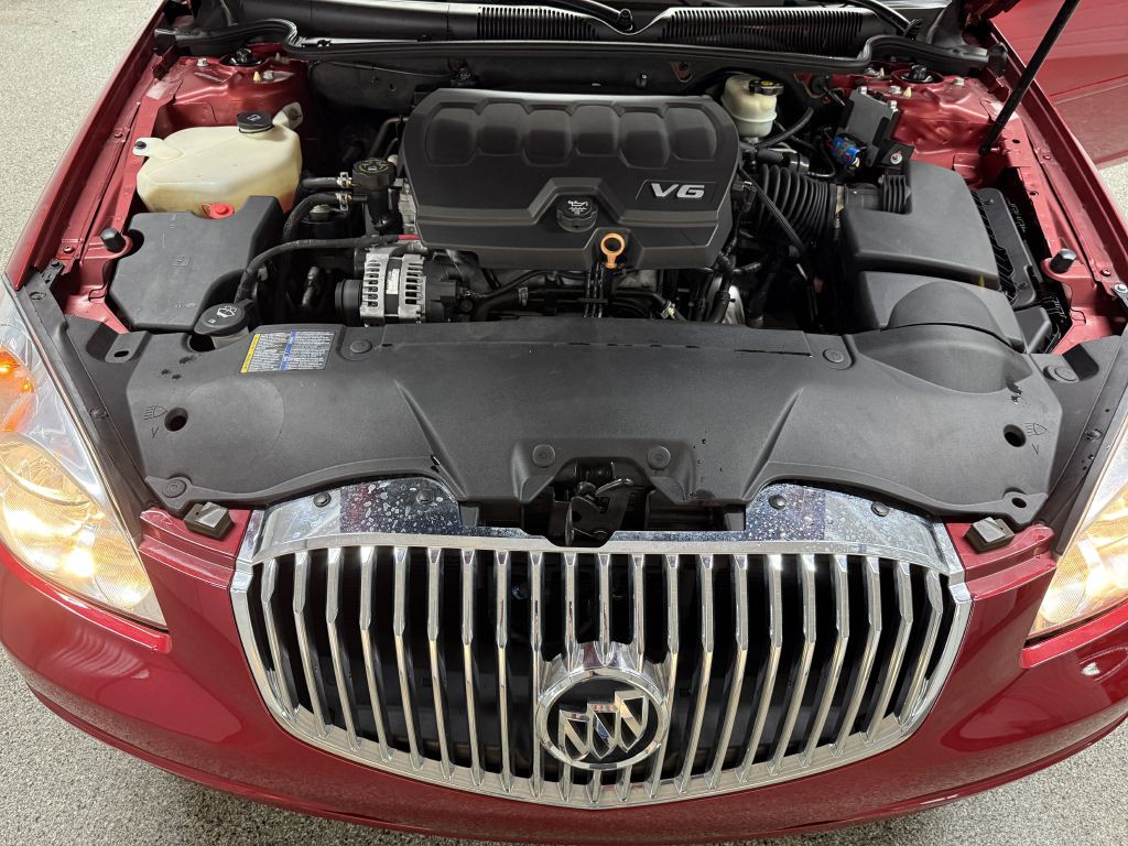 2010 Buick Lucerne Image 35