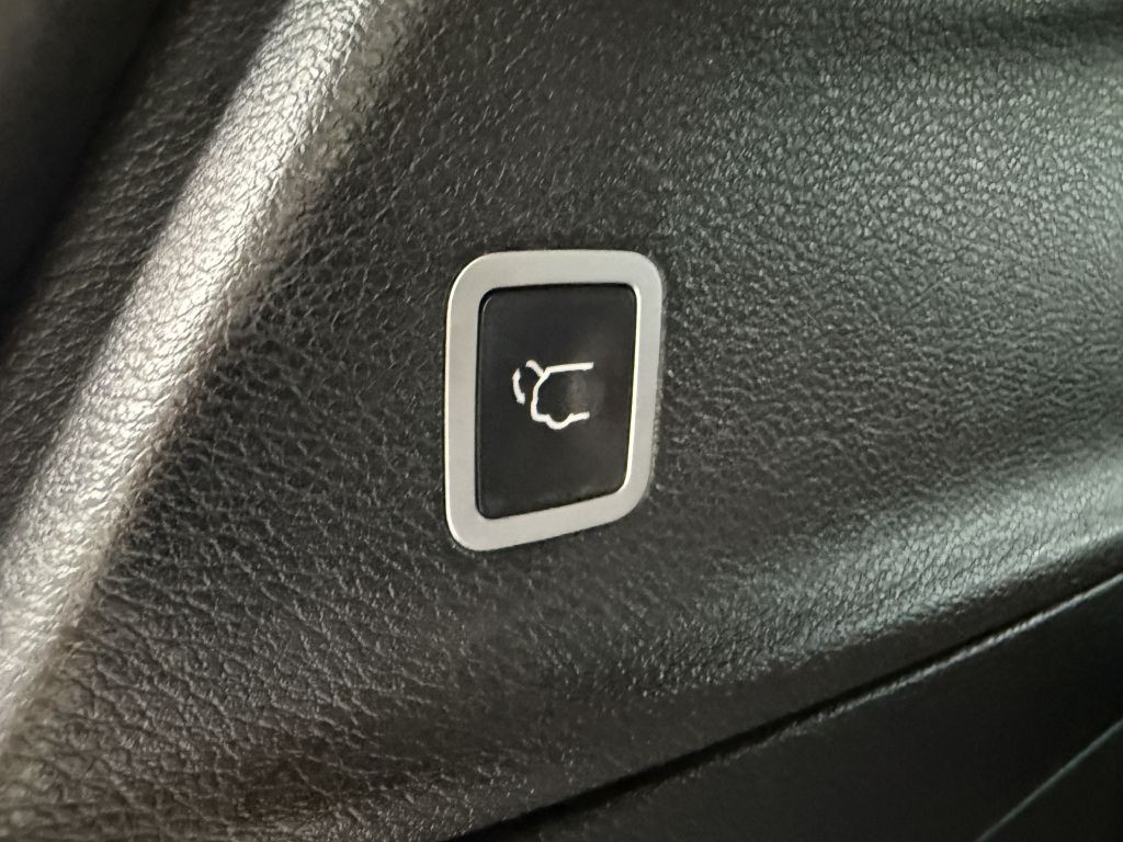 2018 Chrysler Pacifica Image 31