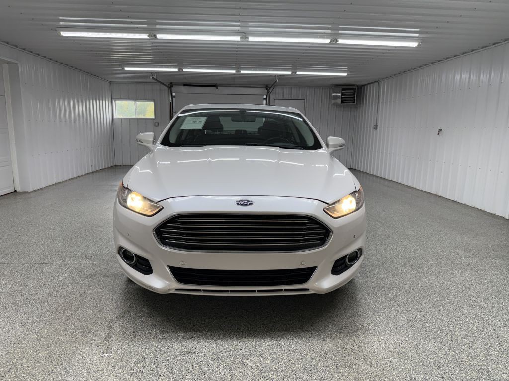 2016 Ford Fusion Image 2