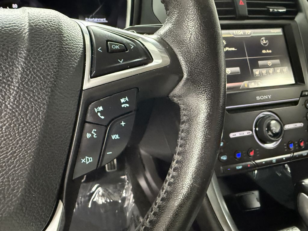 2016 Ford Fusion Image 17