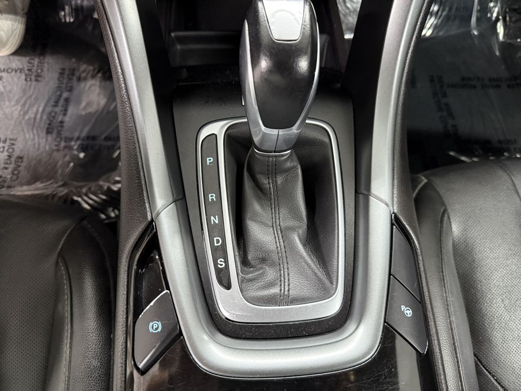 2016 Ford Fusion Image 20