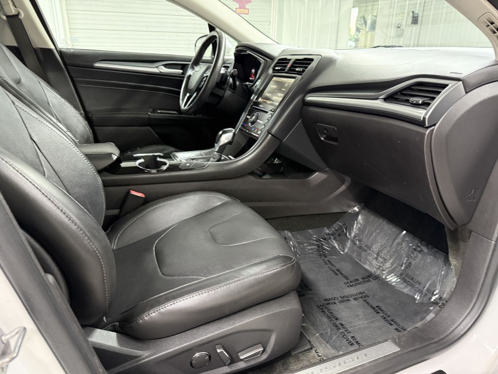 2016 Ford Fusion Image 31