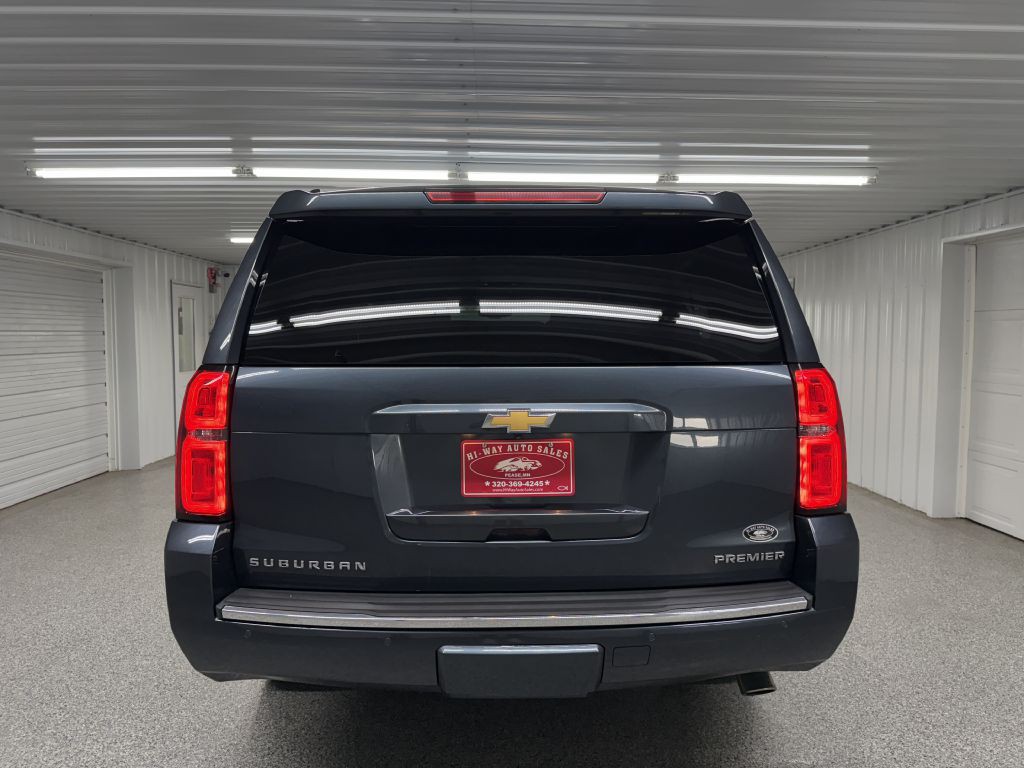 2019 Chevrolet Suburban Image 5