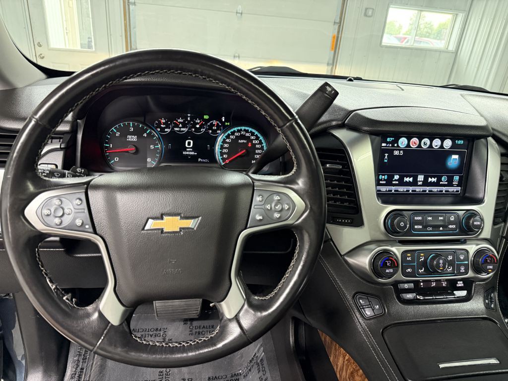 2019 Chevrolet Suburban Image 14