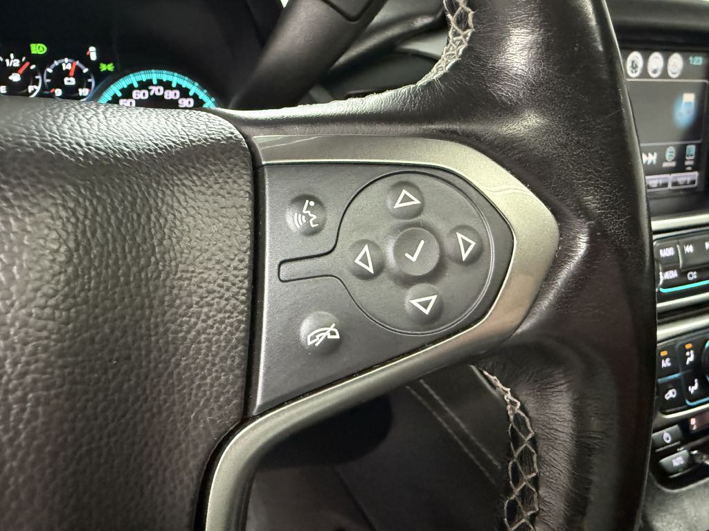 2019 Chevrolet Suburban Image 16