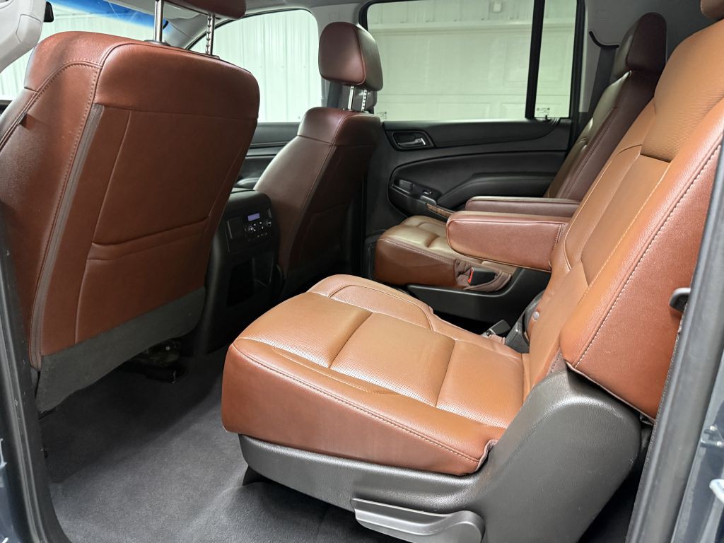 2019 Chevrolet Suburban Image 25