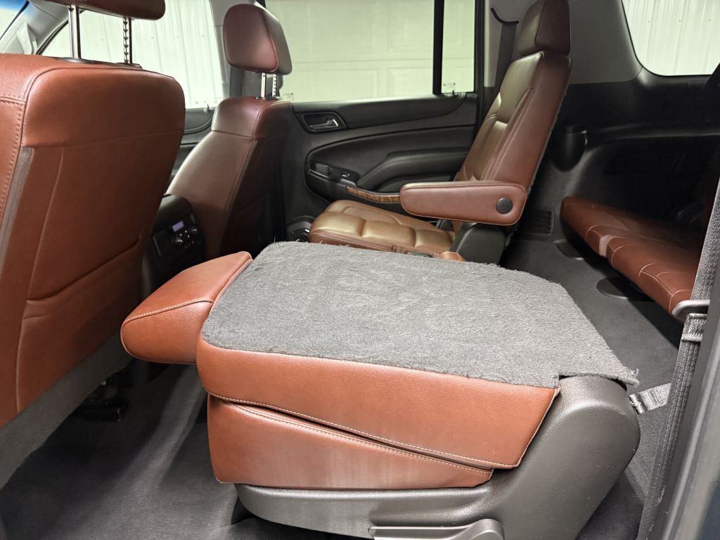 2019 Chevrolet Suburban Image 28