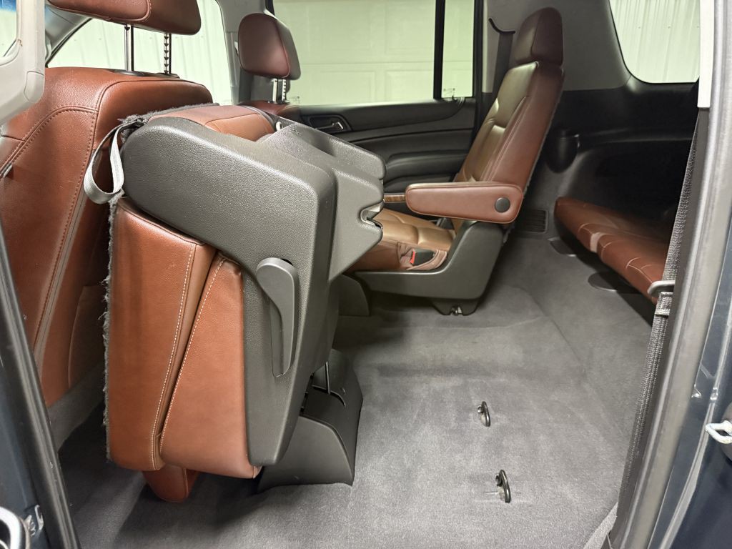 2019 Chevrolet Suburban Image 29