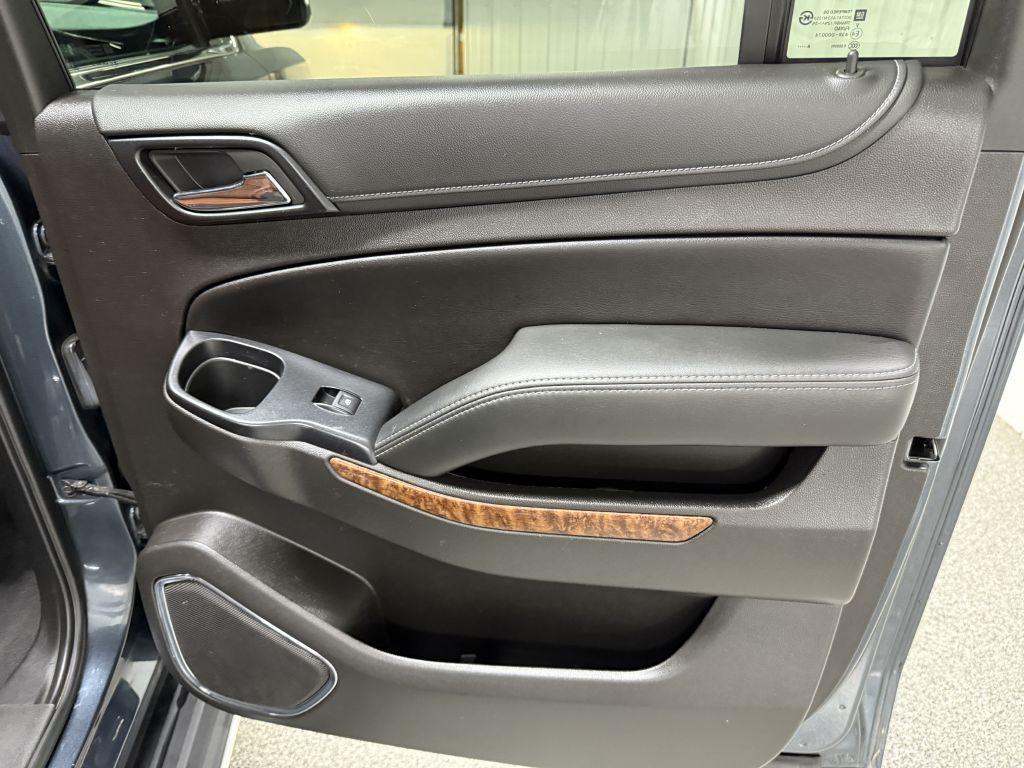 2019 Chevrolet Suburban Image 35
