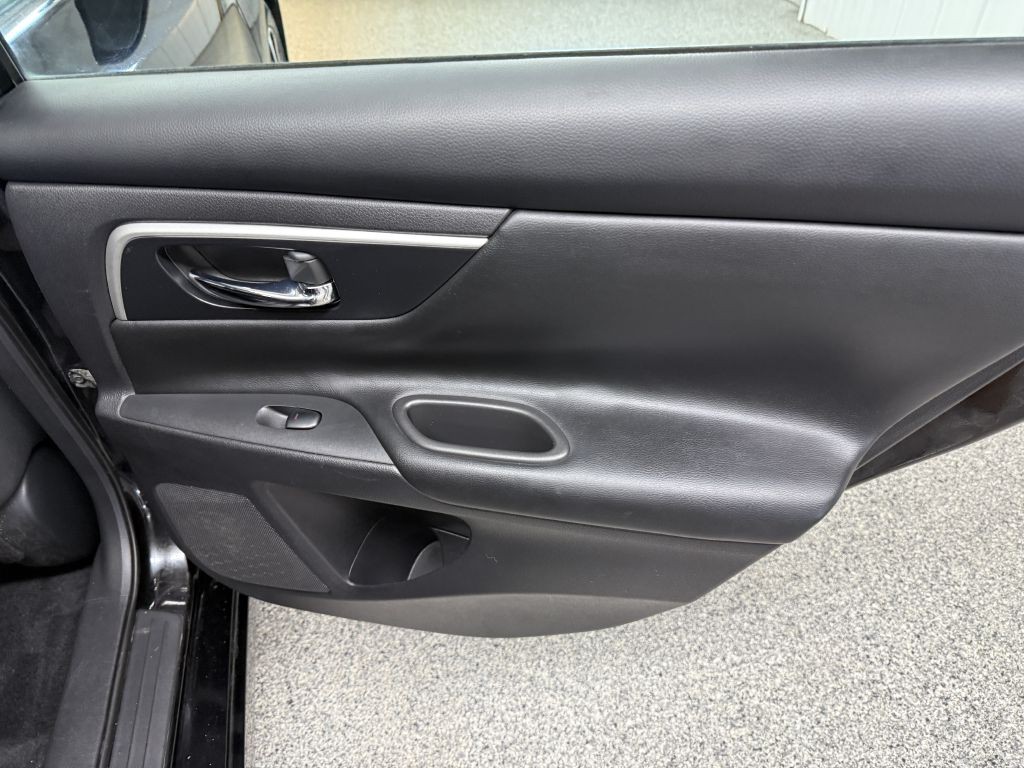 2018 Nissan Altima Image 27
