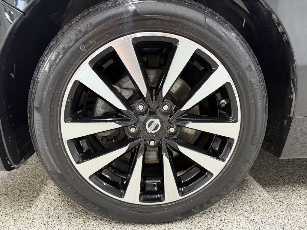 2018 Nissan Altima Image 30