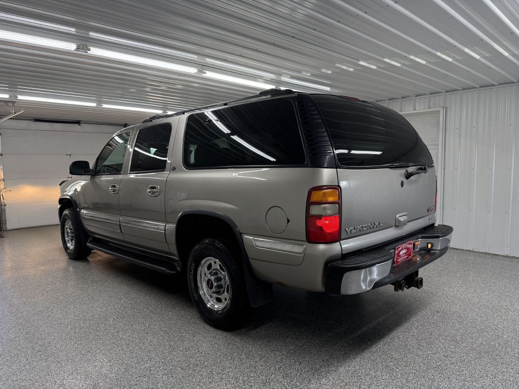 2001 GMC Yukon Image 4