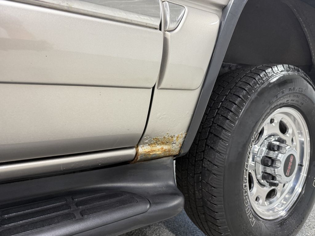 2001 GMC Yukon Image 9