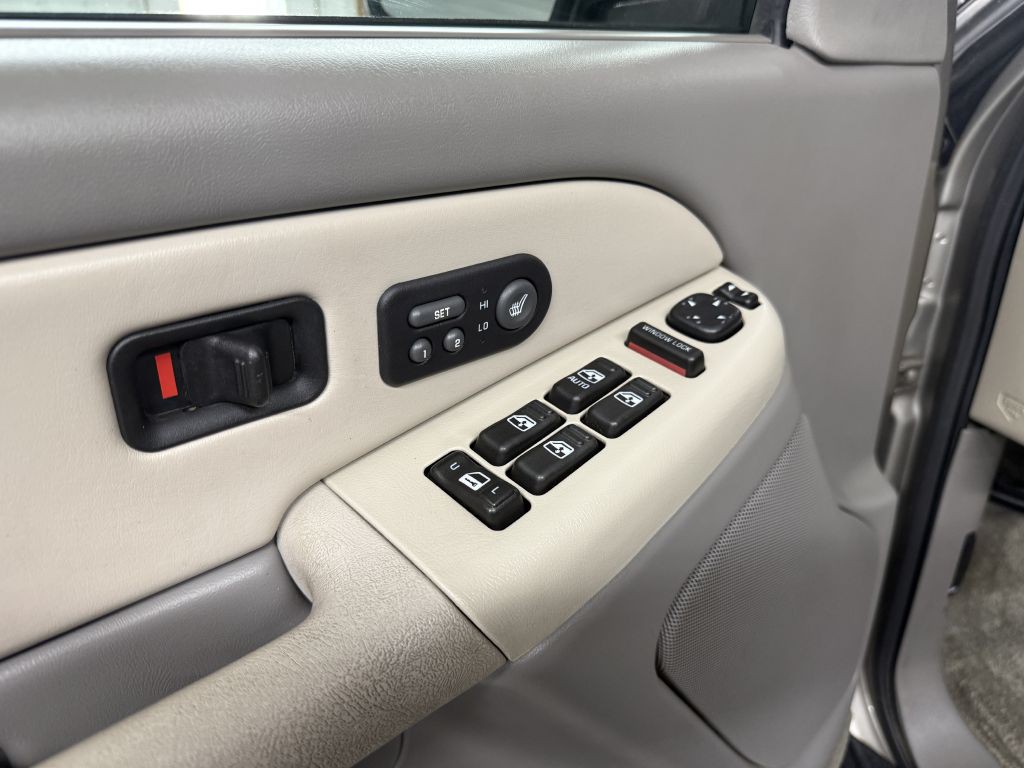 2001 GMC Yukon Image 20