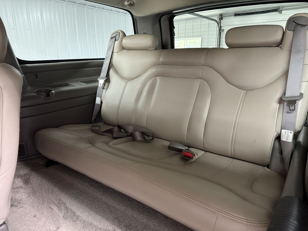 2001 GMC Yukon Image 22