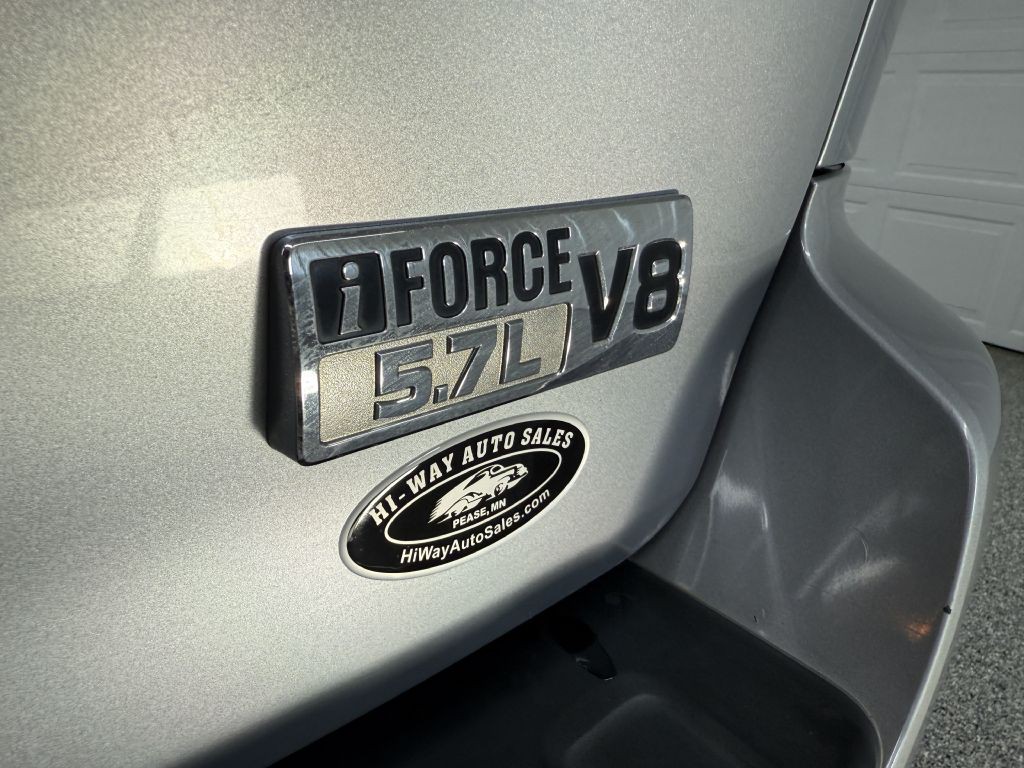 2011 Toyota Sequoia Image 8