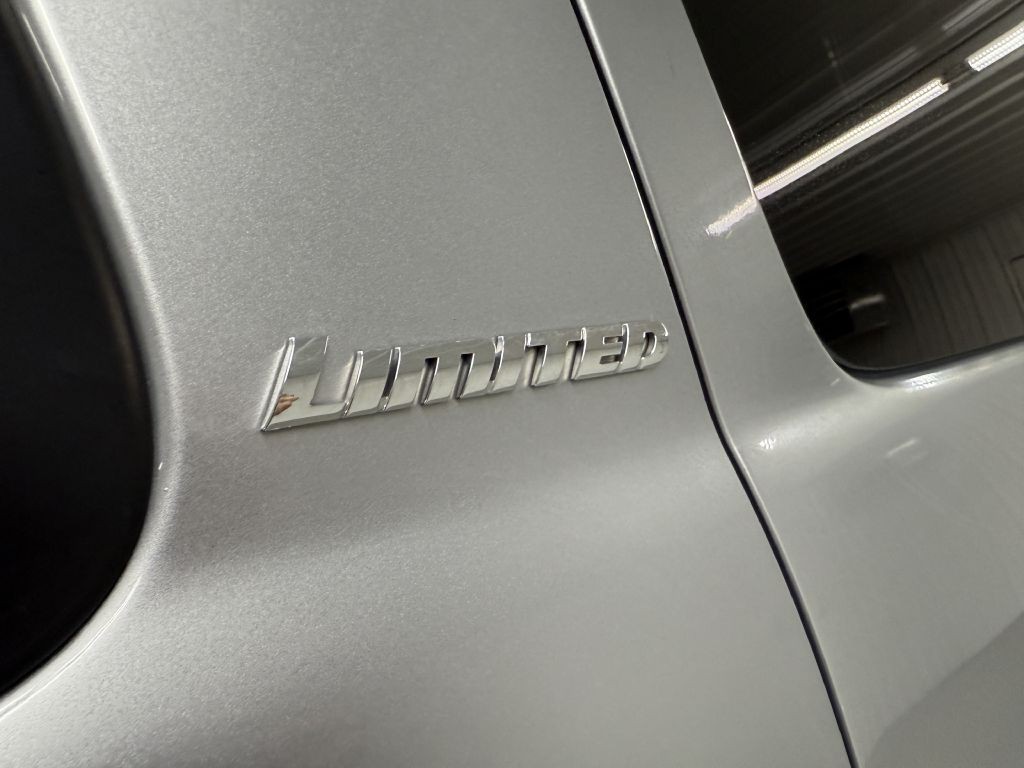 2011 Toyota Sequoia Image 26