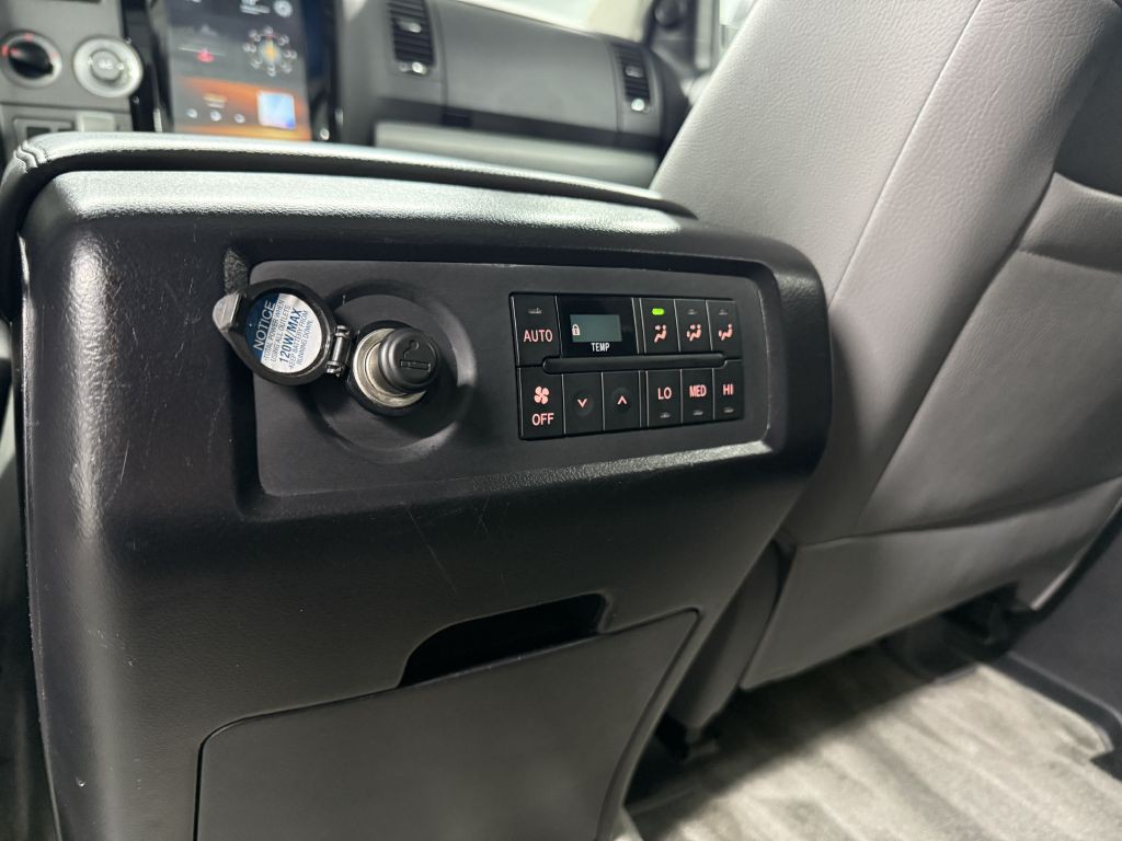 2011 Toyota Sequoia Image 30