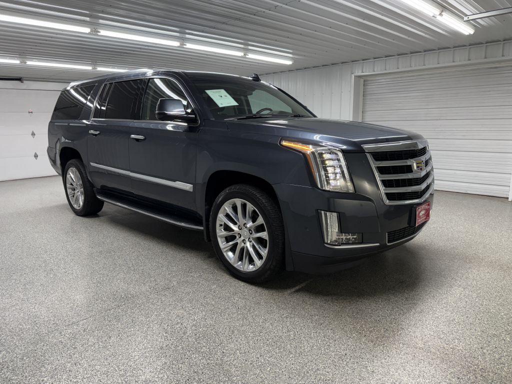 2019 Cadillac Escalade Image 1