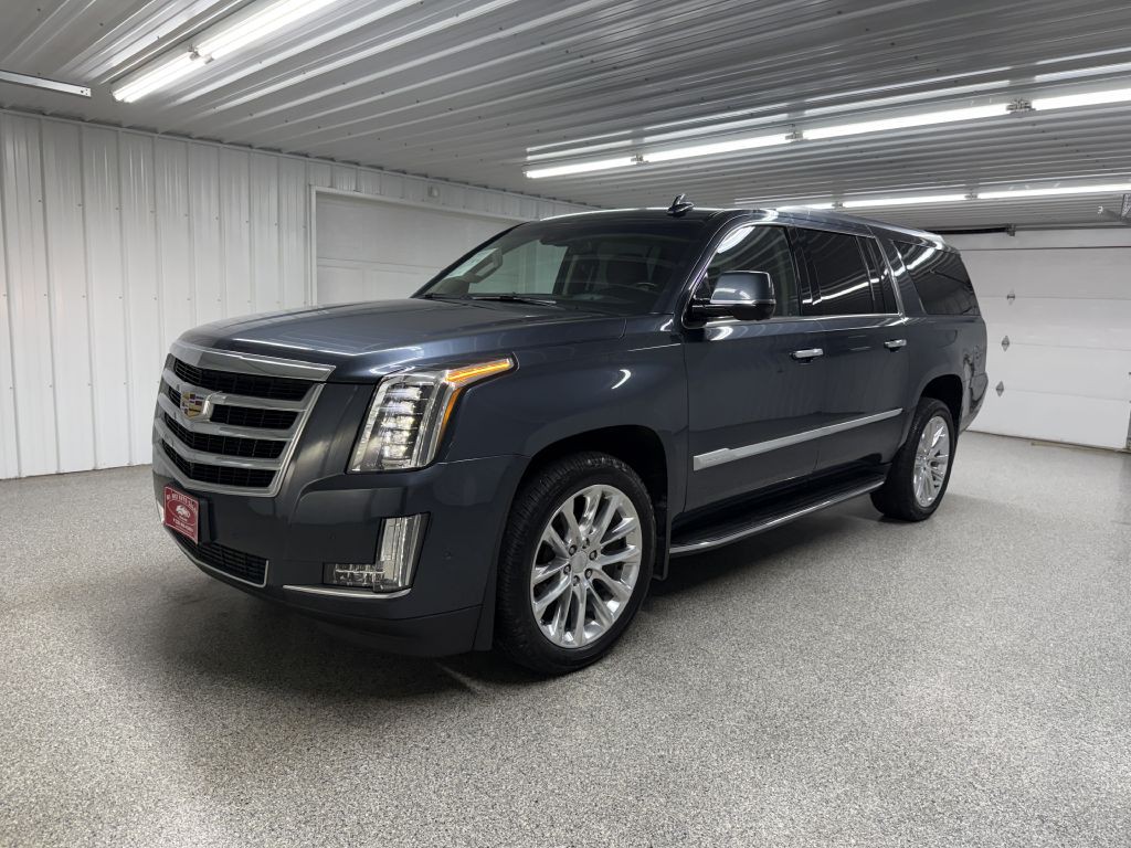 2019 Cadillac Escalade Image 3
