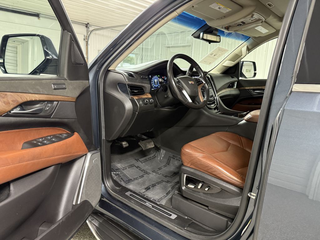 2019 Cadillac Escalade Image 9