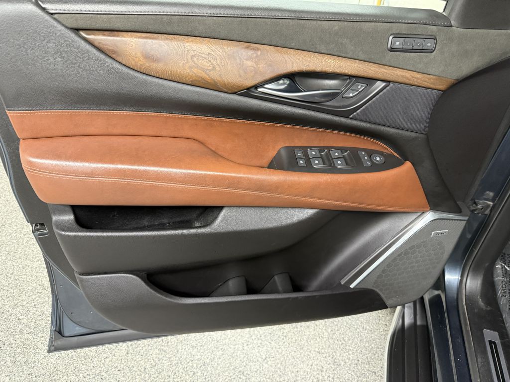 2019 Cadillac Escalade Image 22