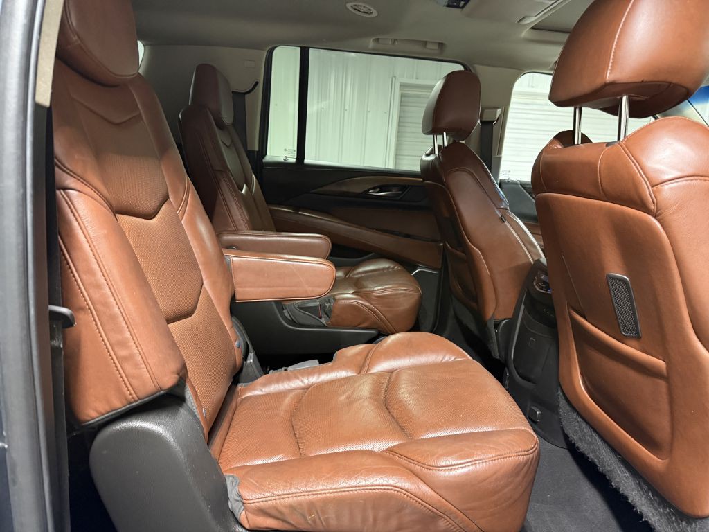 2019 Cadillac Escalade Image 33
