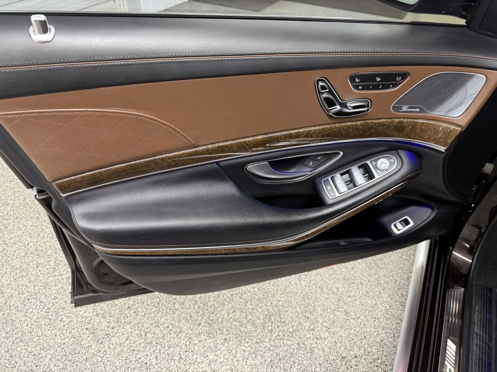 2016 Mercedes-Benz S-Class Image 26