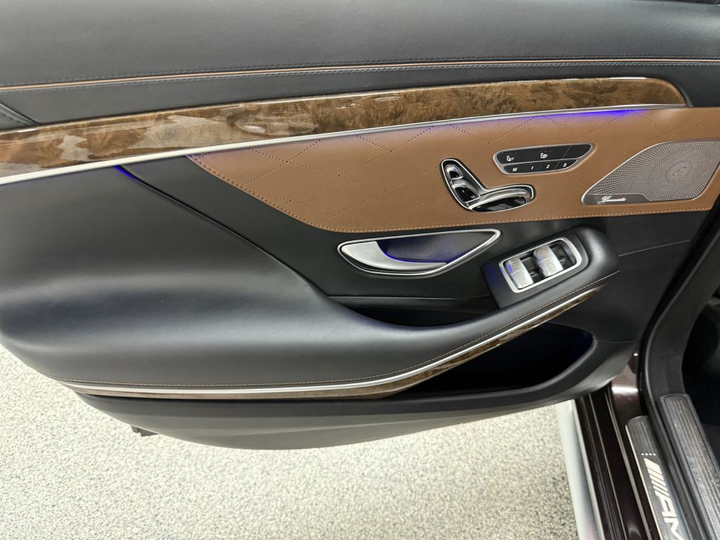 2016 Mercedes-Benz S-Class Image 31