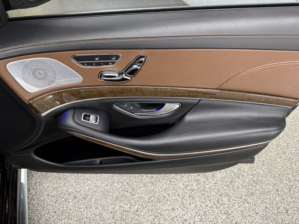 2016 Mercedes-Benz S-Class Image 40
