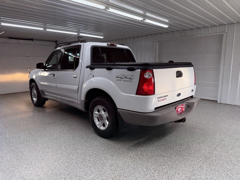 2001 Ford Explorer Image 4
