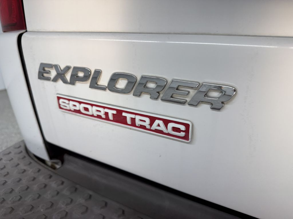 2001 Ford Explorer Image 8