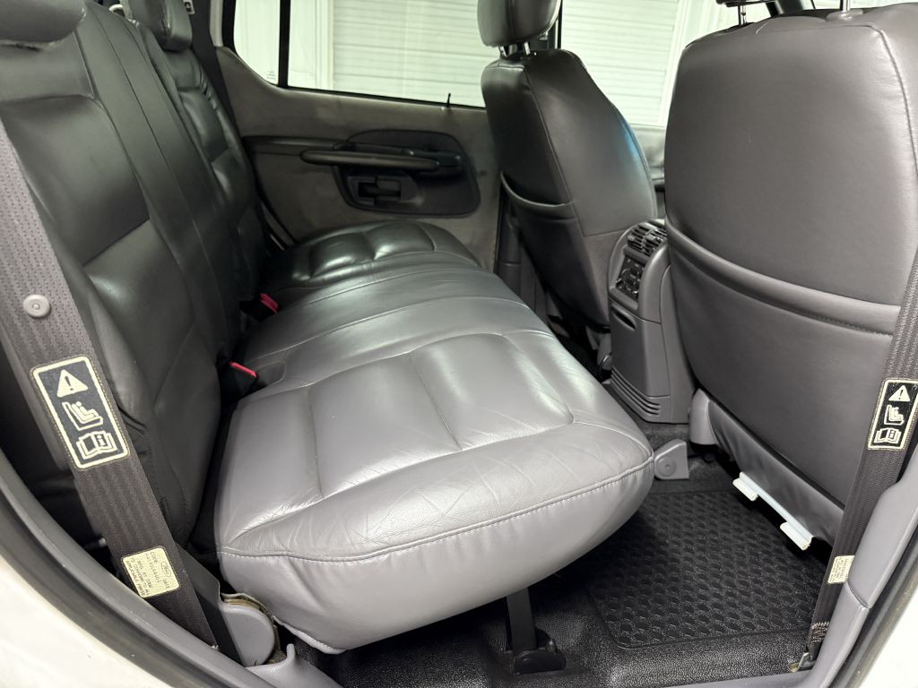 2001 Ford Explorer Image 26