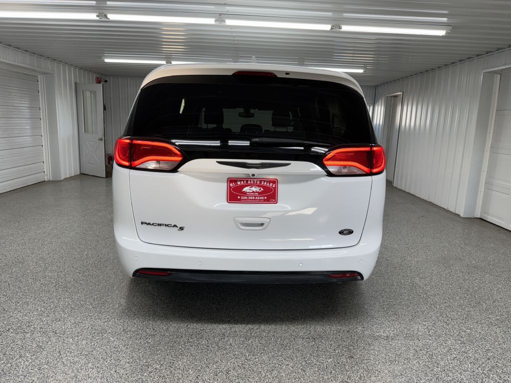 2019 Chrysler Pacifica Image 5
