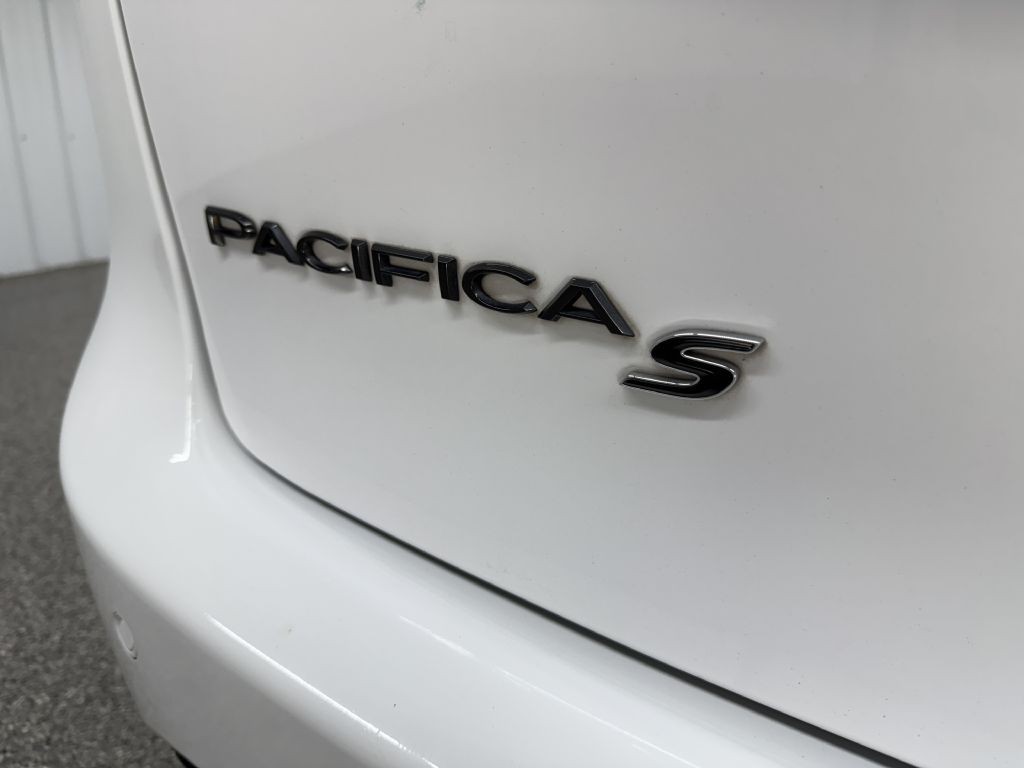 2019 Chrysler Pacifica Image 7