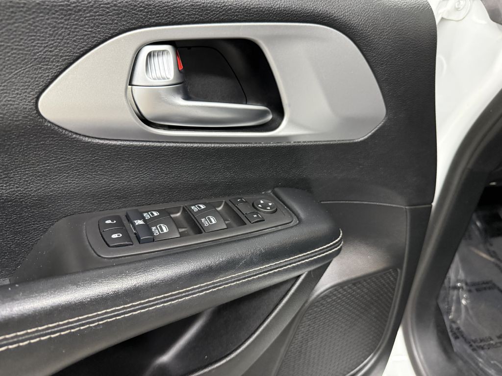 2019 Chrysler Pacifica Image 23