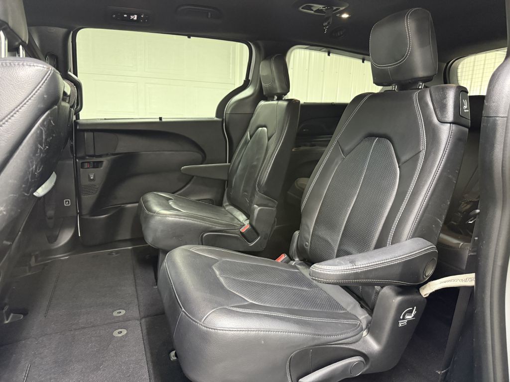 2019 Chrysler Pacifica Image 27