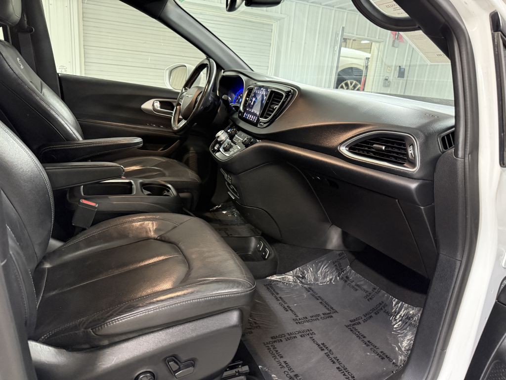2019 Chrysler Pacifica Image 31