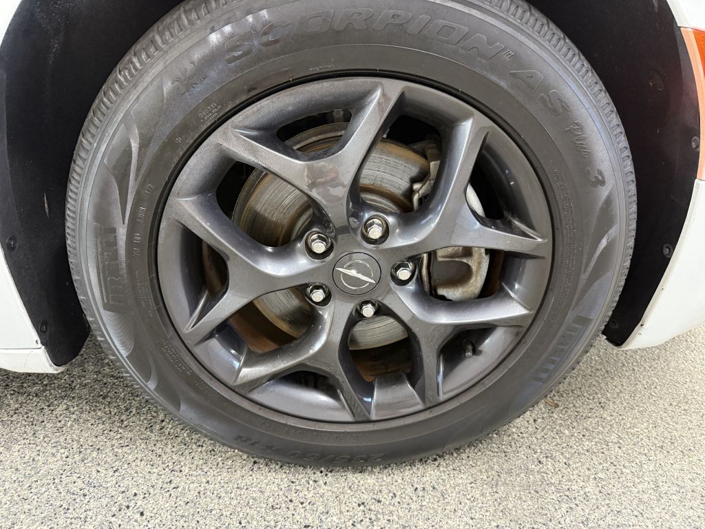 2019 Chrysler Pacifica Image 34