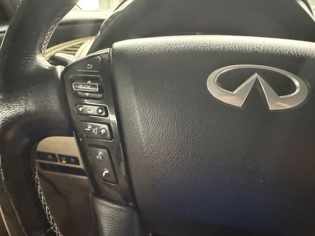 2021 INFINITI QX80 Image 16