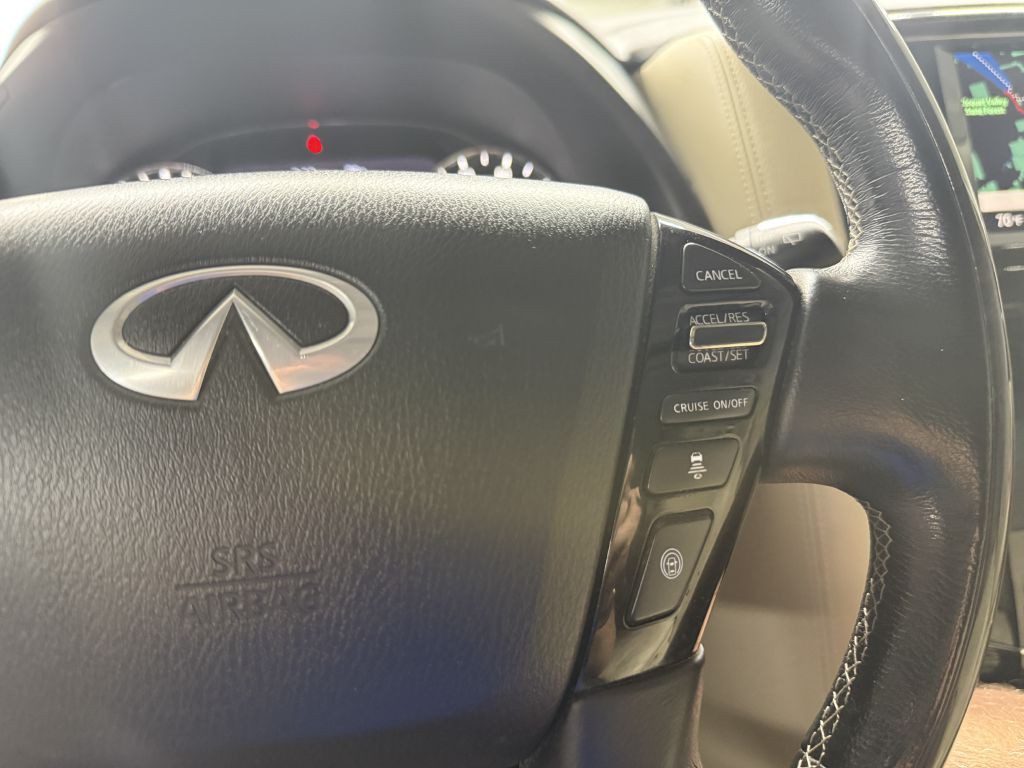 2021 INFINITI QX80 Image 17