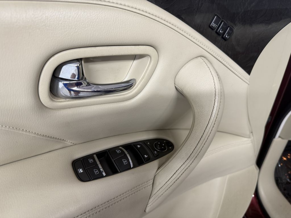 2021 INFINITI QX80 Image 24