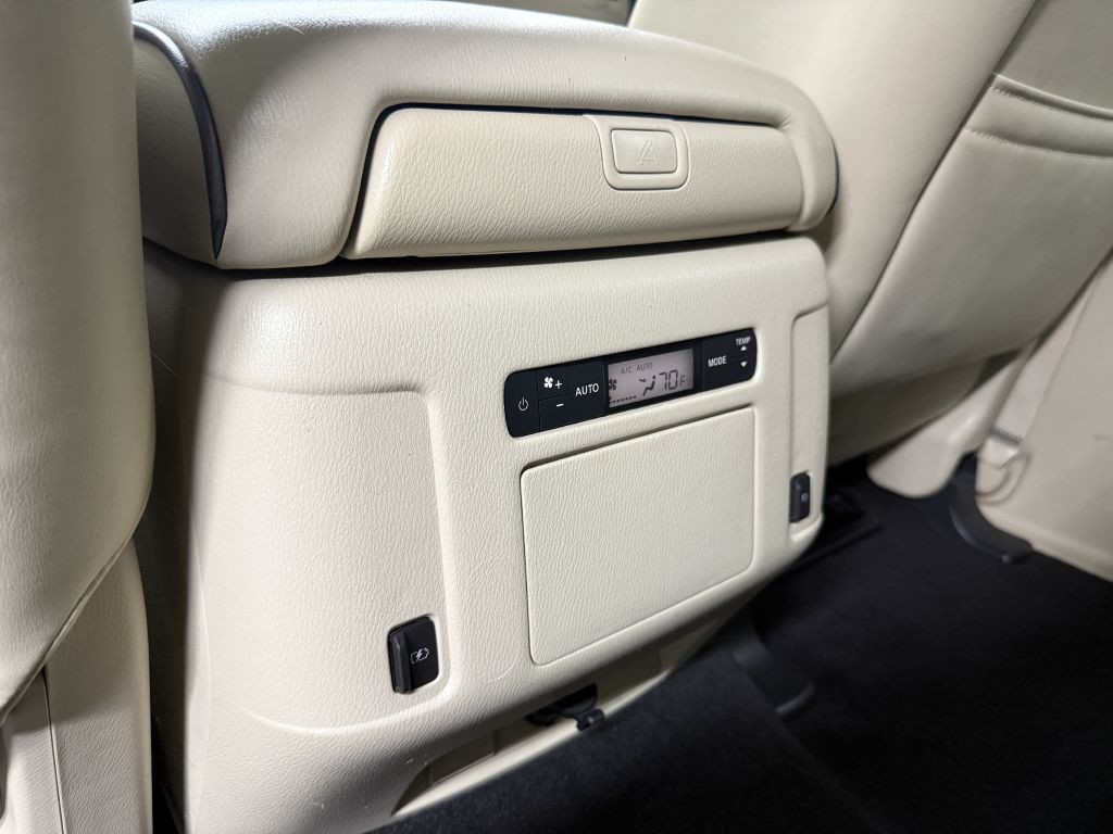 2021 INFINITI QX80 Image 29