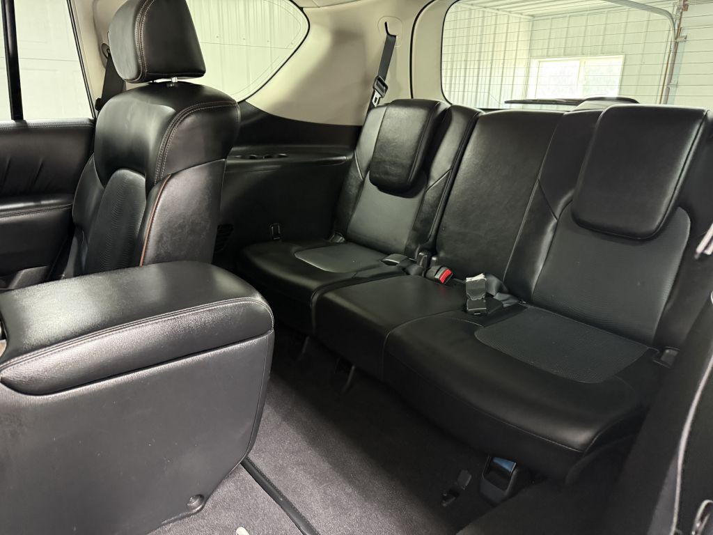 2017 Nissan Armada Image 25