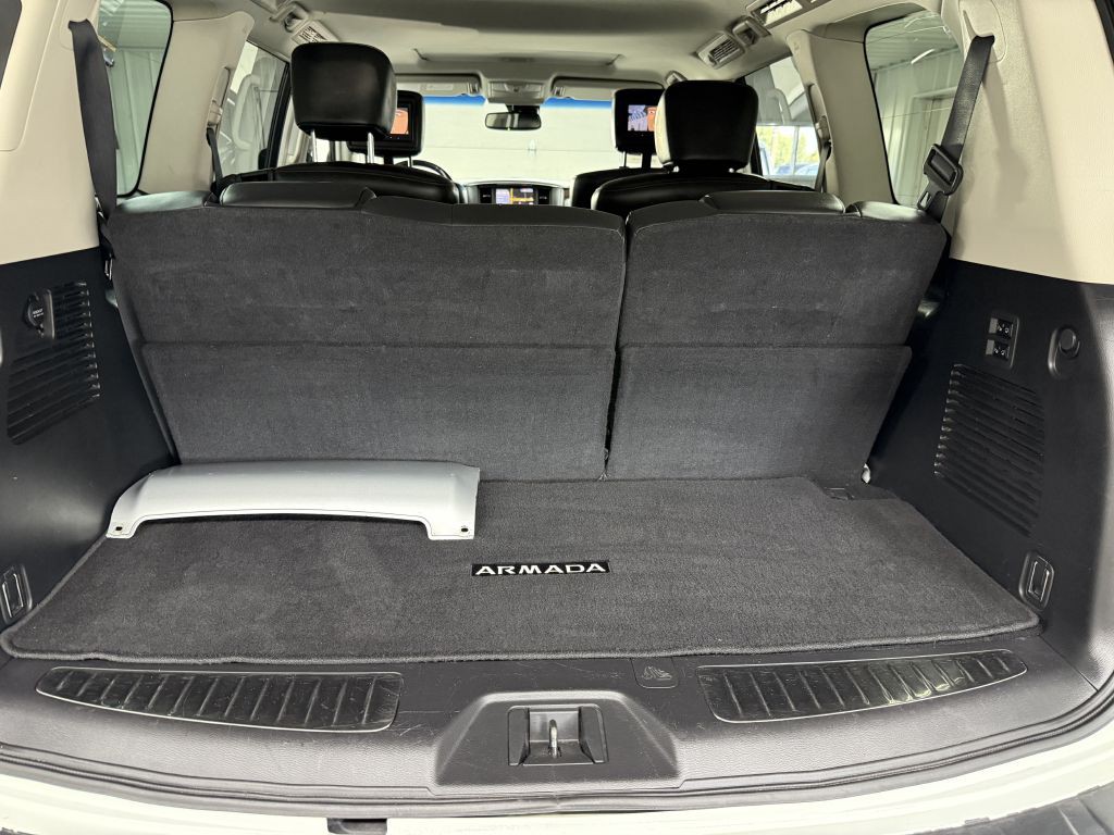 2017 Nissan Armada Image 28