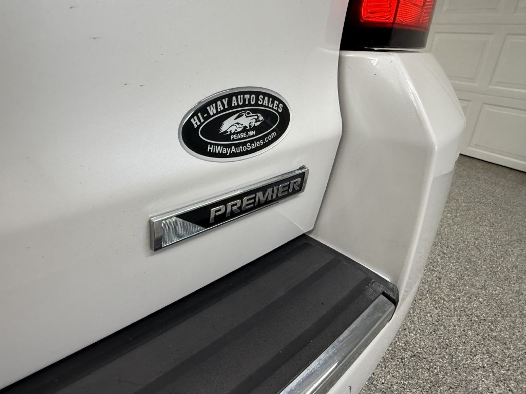 2017 Chevrolet Tahoe Image 8