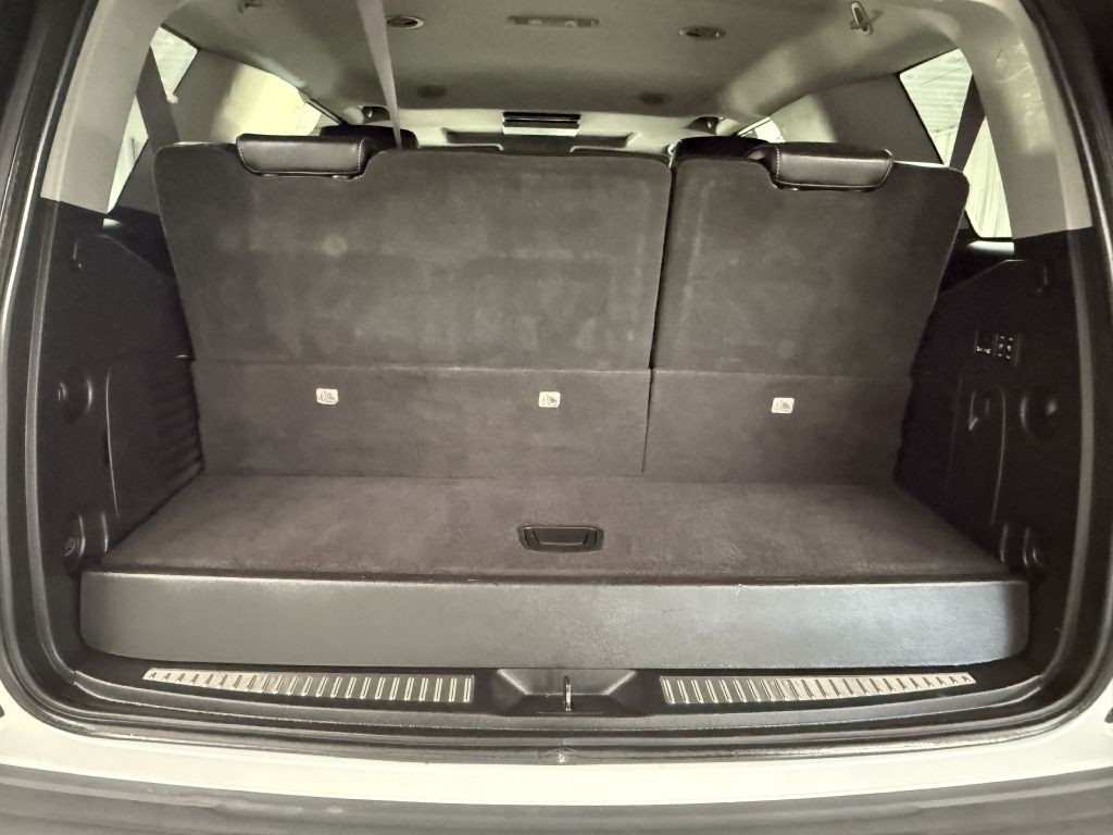 2017 Chevrolet Tahoe Image 32