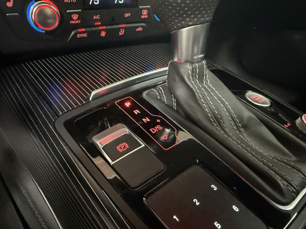 2014 Audi RS7 Image 23